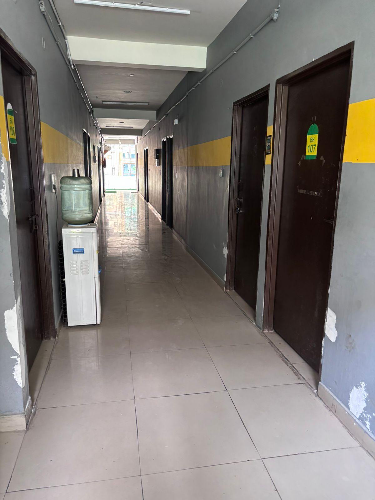 Rooms Hallway